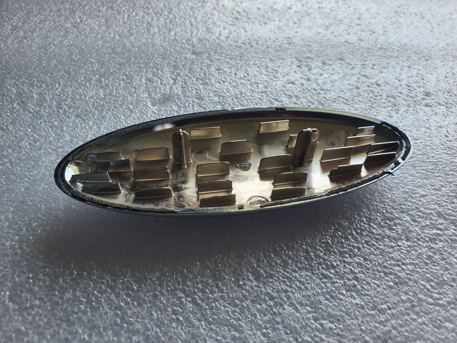 2005-2016 Ford Focus Freestyle Five Hundred Trunk Emblem Badge 5F93-74425A52 2L9