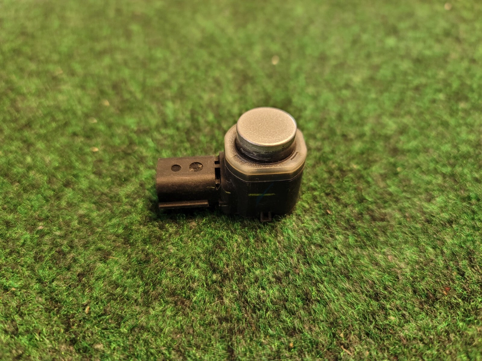 FORD Reverse Parking Park Assist Sensor OEM EM2T-15K859-AAW 9L6