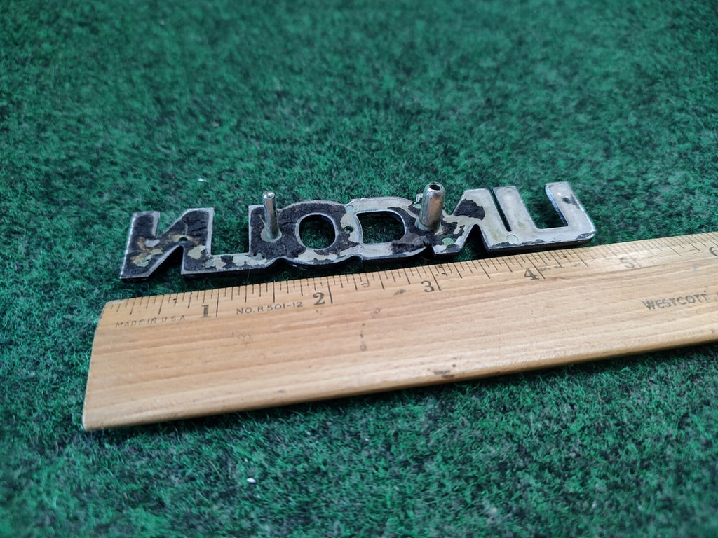Lincoln OEM  Plastic Emblem Badge Logo Nameplate Name Plate Plastic 4S1
