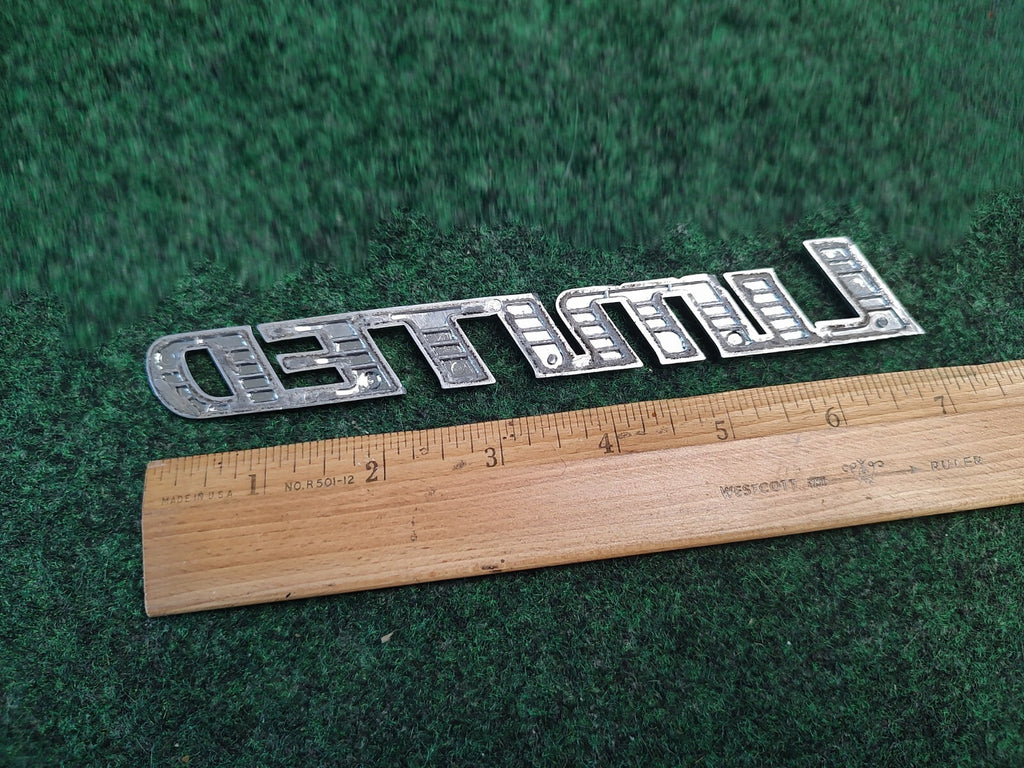 TOYOTA LIMITED CHROME SIDE EMBLEM LOGO BADGE SIGN SYMBOL NAME Scratches OEM 4S4