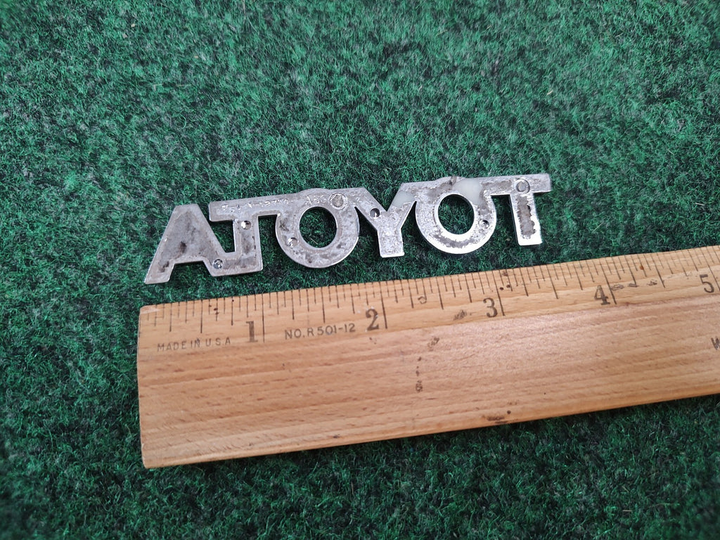 98-02 Toyota Corolla Rear Trunk Script Emblem Badge Nameplate OEM 99 00 01 2S7