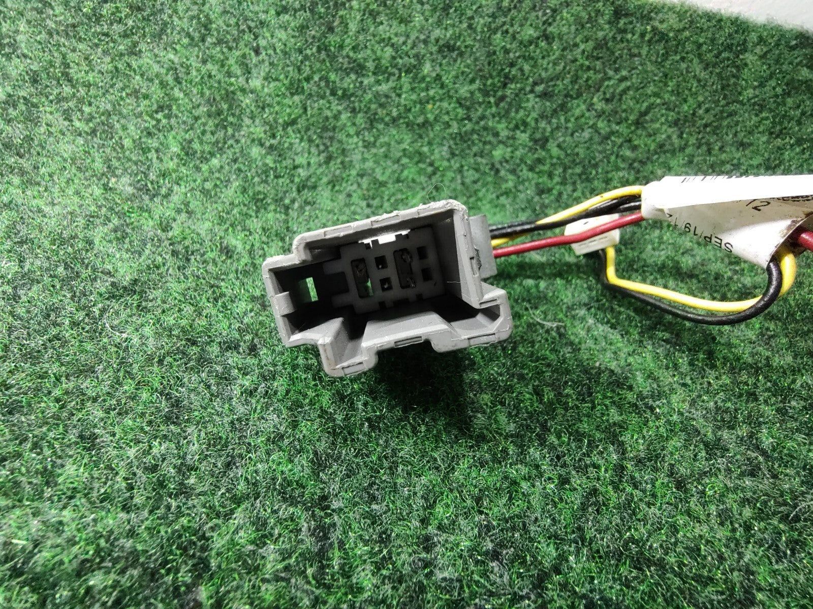 2013-2016 Ford Fusion RIGHT LEFT SIDE INNER TAILLIGHT LIGHT HARNESS WIRE 6S8