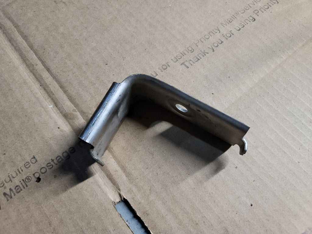 2005-2013 C6 Chevrolet Corvette Muffler Exhaust Hanger Bracket HL3 (1)