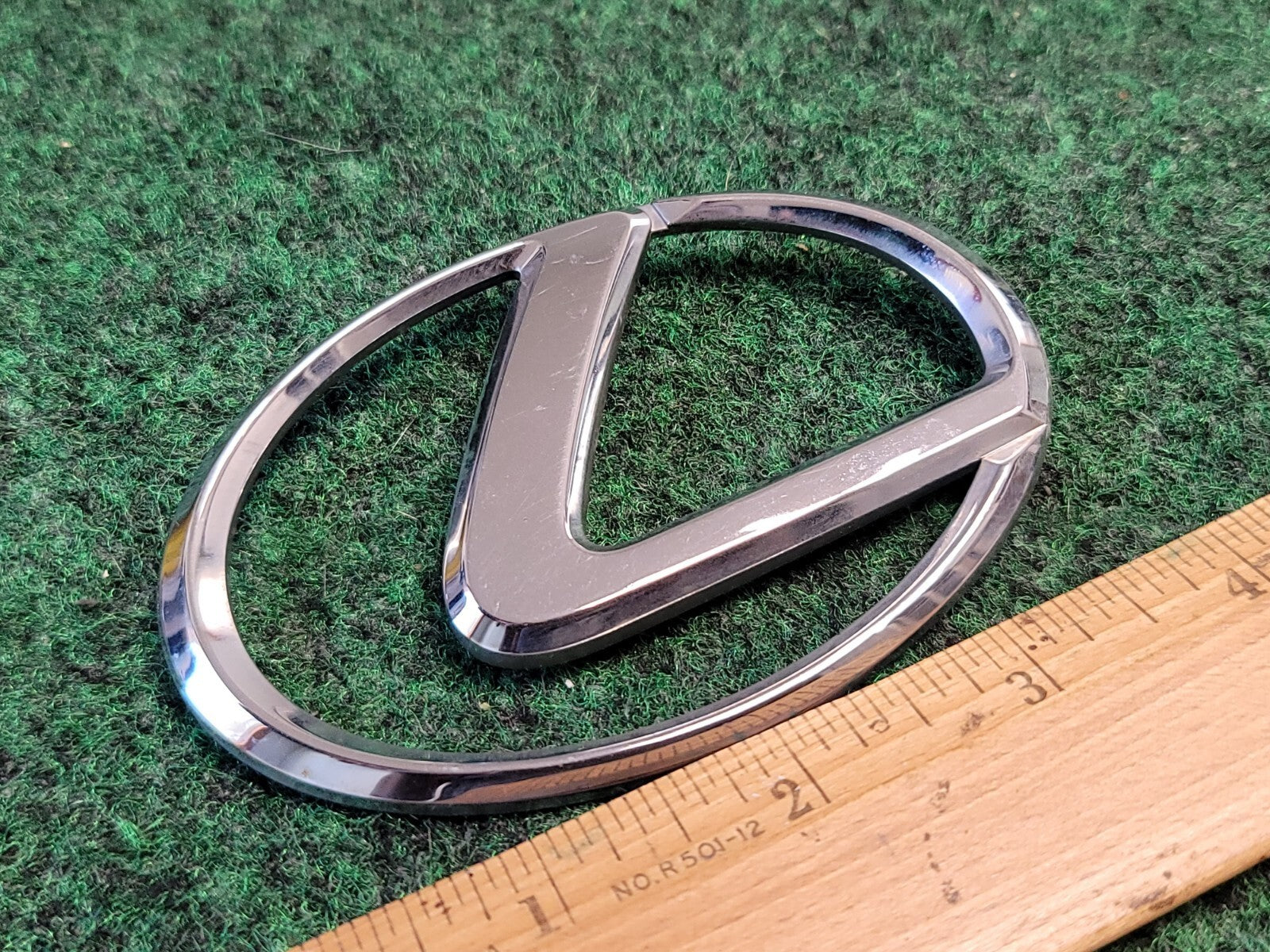 1998-2005 Lexus GS300 Rear Emblem Deck Trunk Lid Badge 242 OEM 7L1