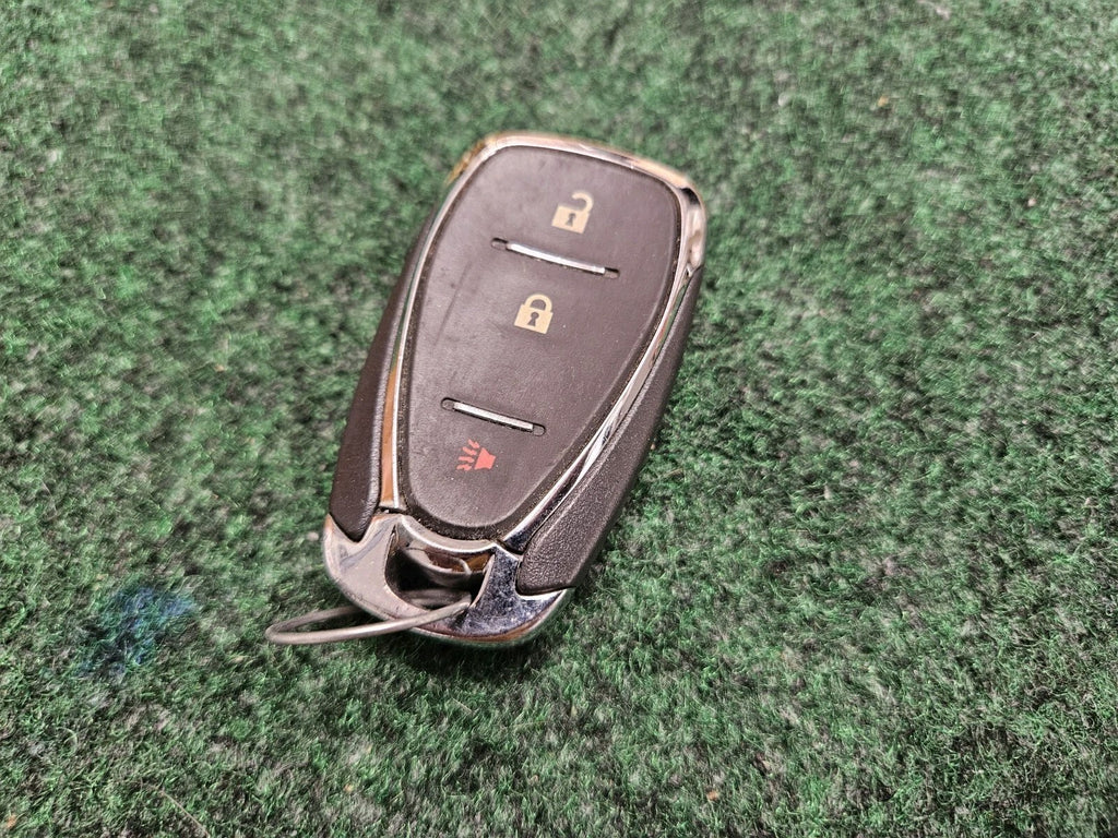 OEM Chevrolet Malibu Cruz Camaro Smart Key Fob with / 5 Buttons Used Key Cut 7S5