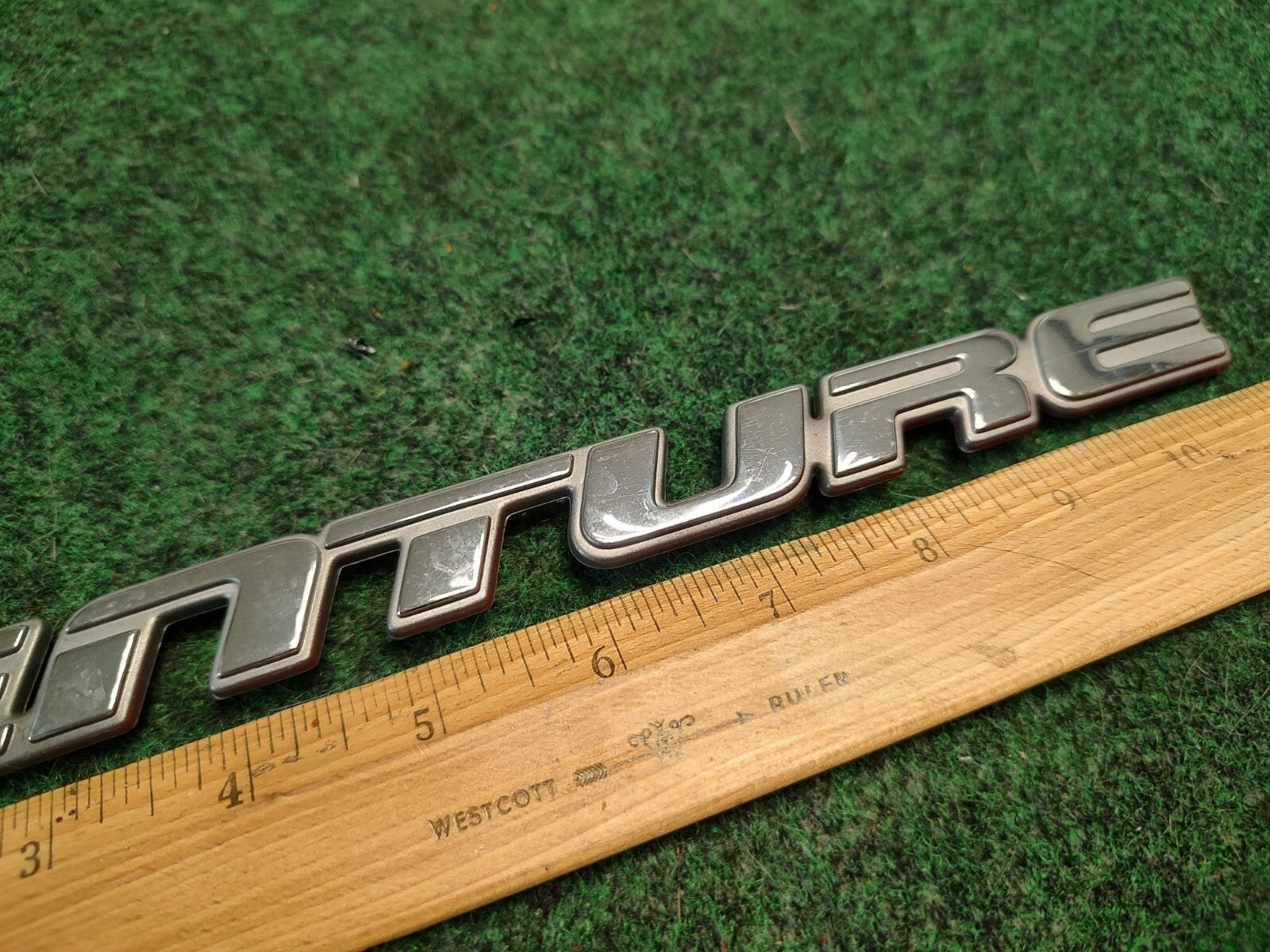 1997-2005 CHEVROLET VENTURE REAR EMBLEM BADGE LOGO CHROME OEM 3S4