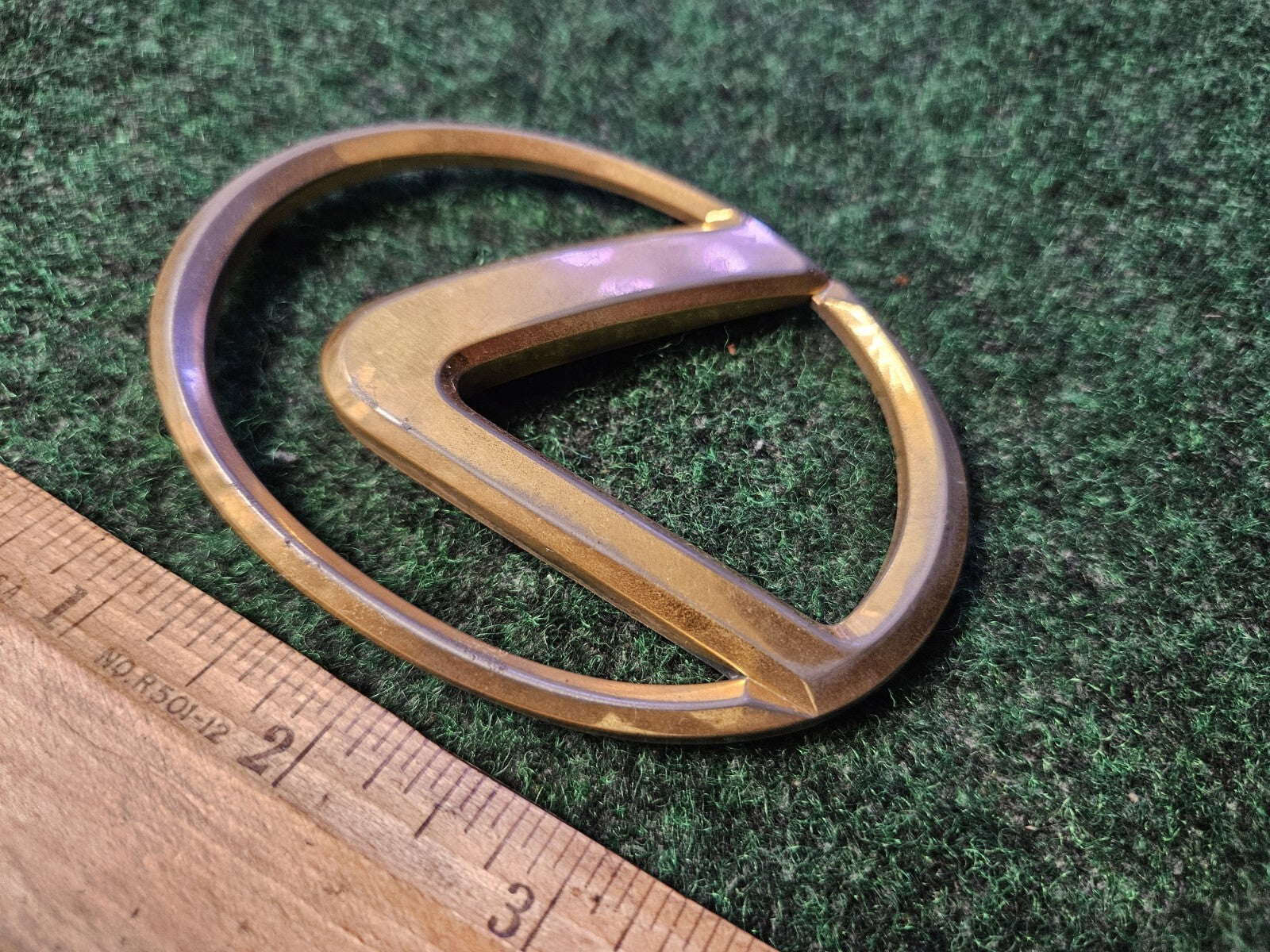 Lexus OEM 1992-1996 ES300 ES 300 Gold Rear Emblem Badge Logo 8347 4M9