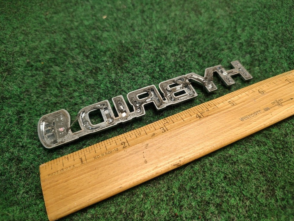 07 08 09 TOYOTA PRIUS HYBRID SIDE FENDER EMBLEM LOGO BADGE SYMBOL USED 3S5