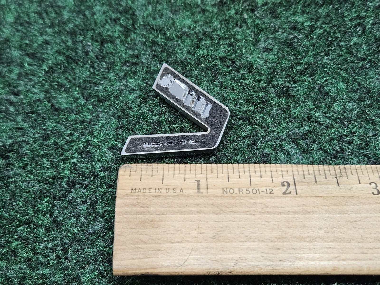 OEM "V" Chrome Individual Letter Lettering Emblem Badge Logo Nameplate 3D 7S9