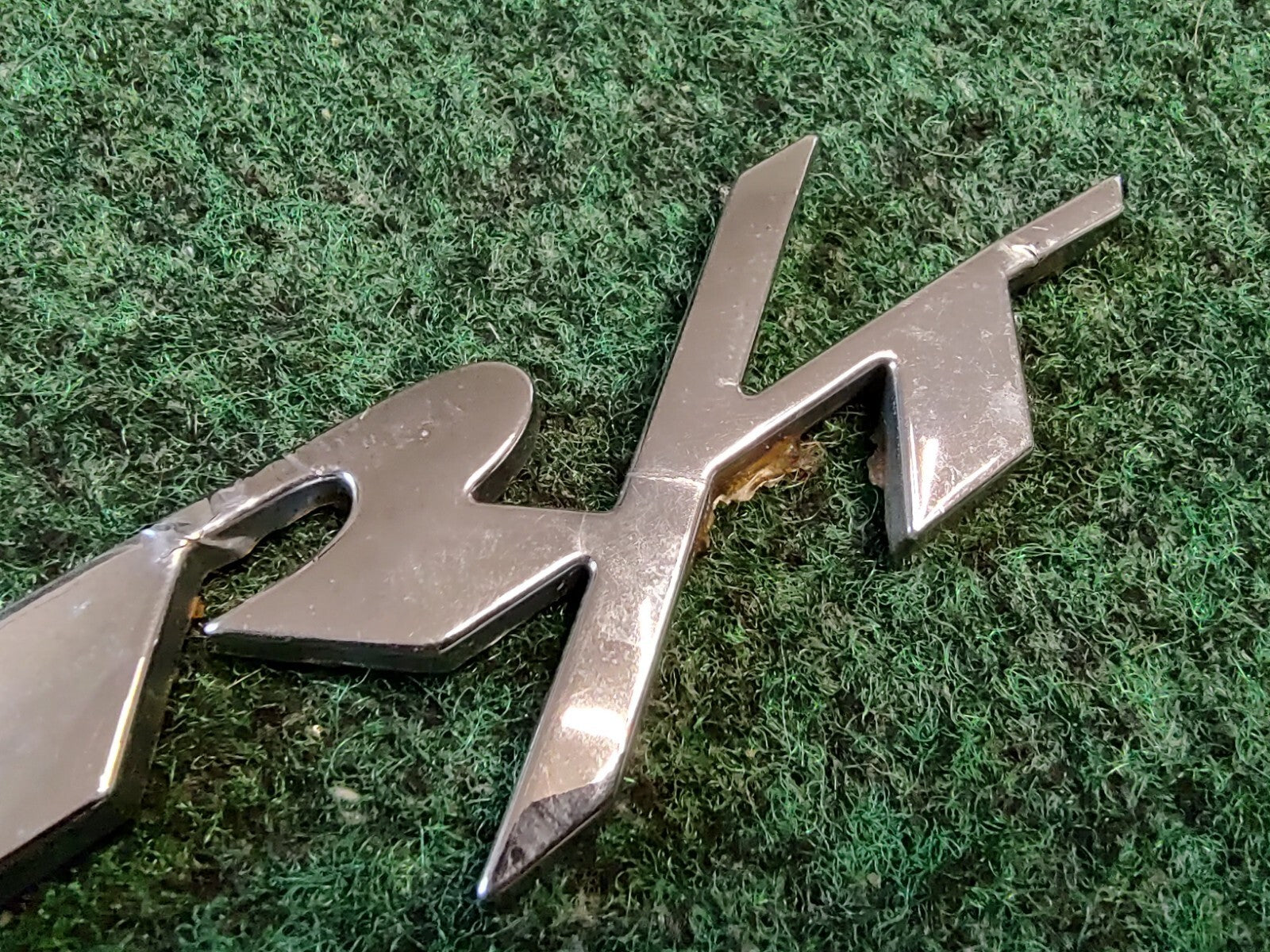 DODGE CHARGER MAGNUM AVENGER R/T CHROME EMBLEM LOGO BADGE SYMBOL USED OEM 3S1