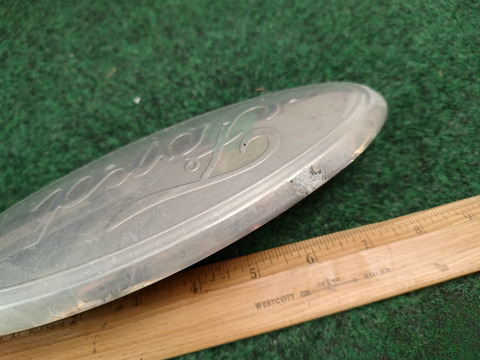 2004 2005 2006 2007 2008 Ford F-150 Front Grille Emblem Ornament 9" Oval 2S7