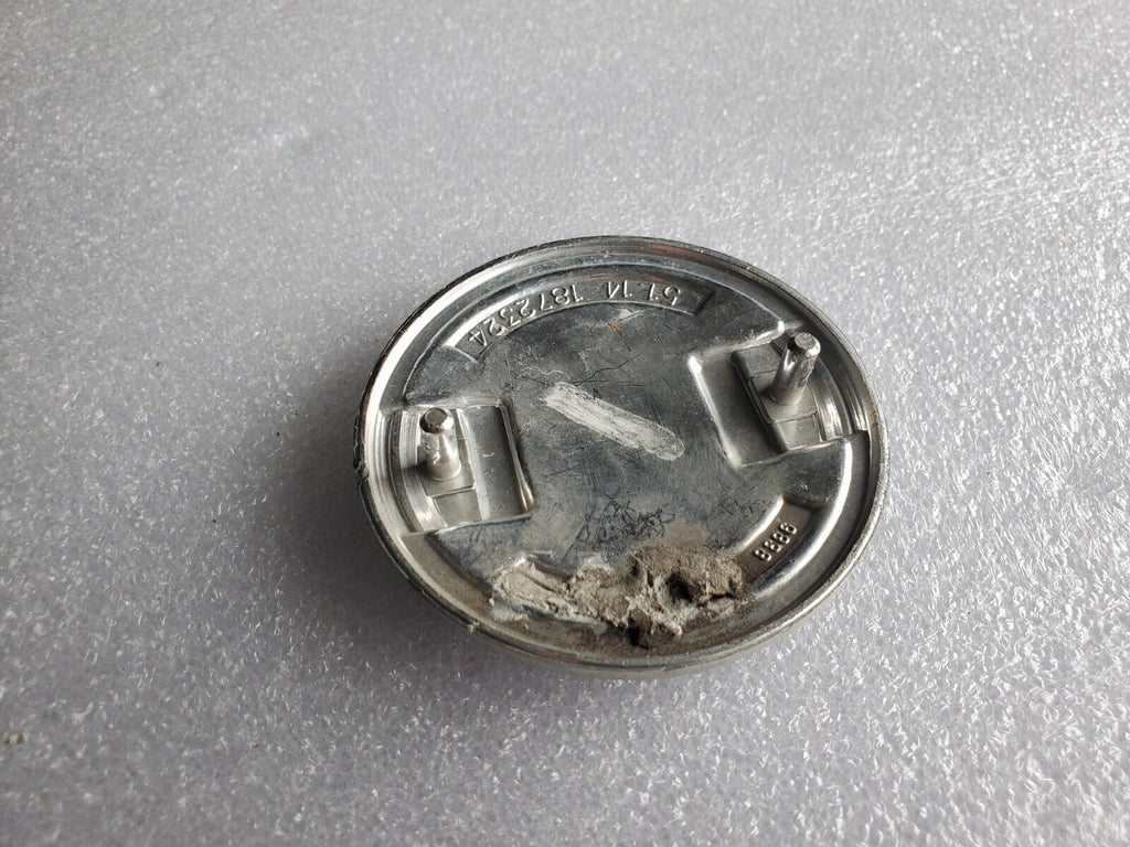 BMW EMBLEM LOGO BADGE SYMBOL OEM USED 5114-1872324 Metal VINTAGE