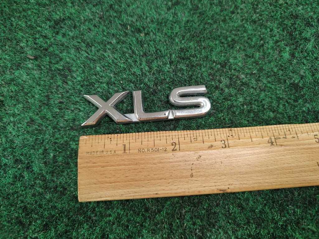 1998 1999 Toyota Avalon XLS Emblem Logo Badge Letters Trunk Rear Chrome OEM 2S6