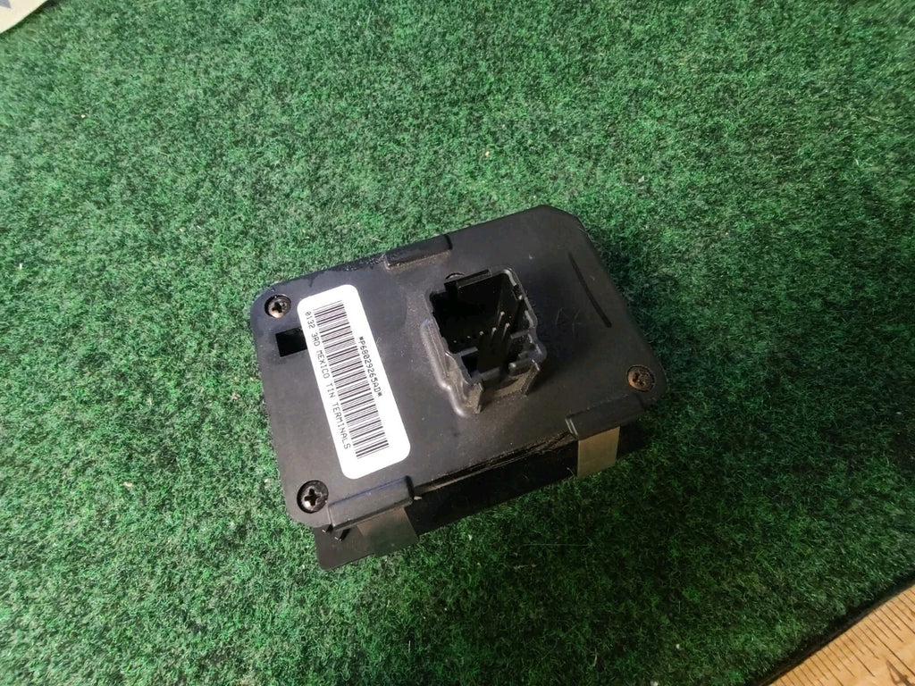 11-2013 Dodge Challenger Jeep Grand Cherokee OEM Headlight Switch 68029265AD 4S3