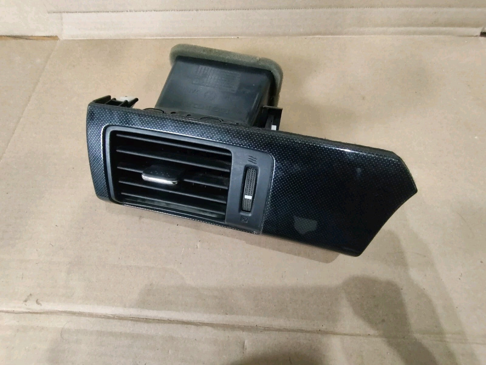 2013-2015 HONDA ACCORD DRIVER SIDE DASH AIR VENT TRIM BEZEL OEM 77620-T2F-A0 BS3