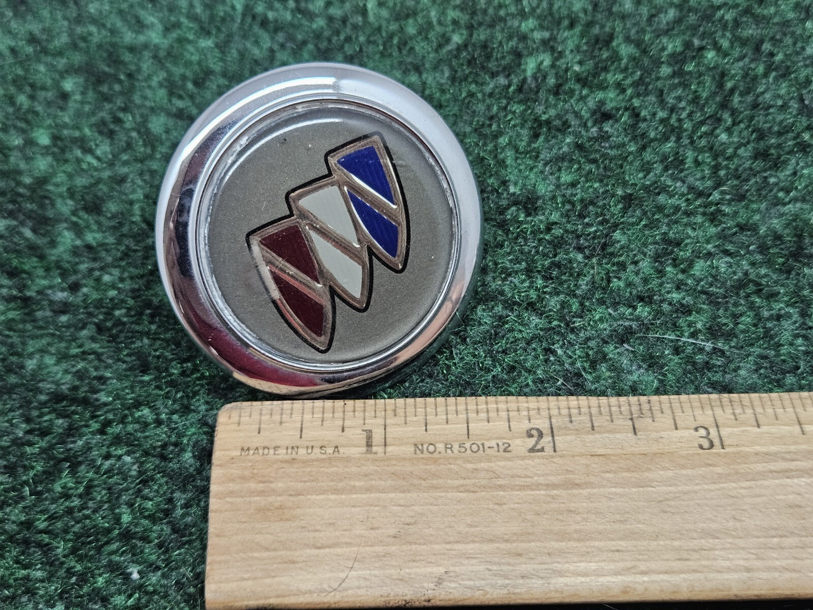 2000-2005 Buick LeSabre Limited Emblem Badge Rear Side Fender Red Chrome 7S7