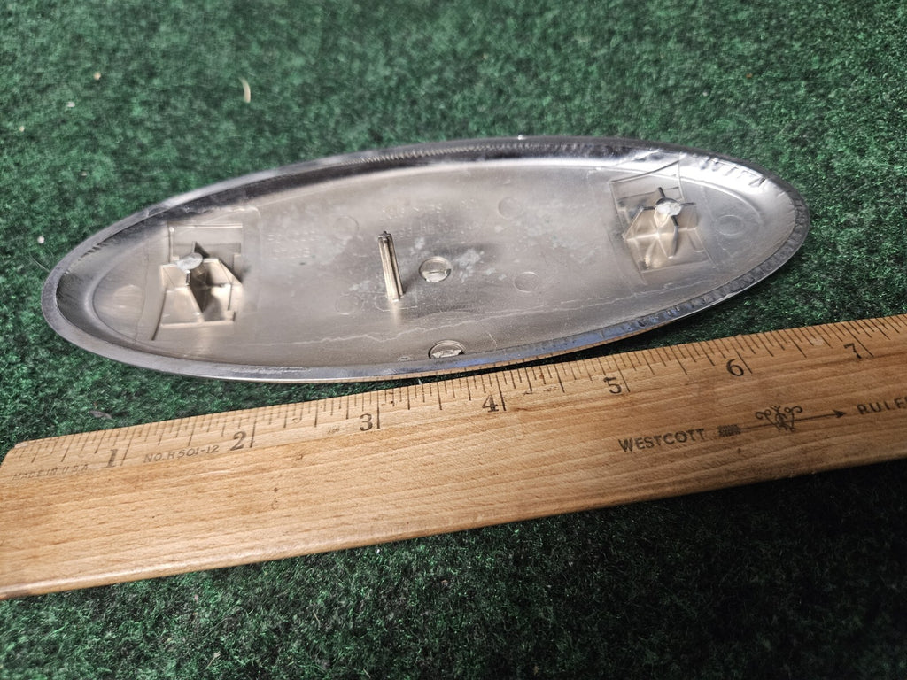 2005 2006 2007 Ford 500 2006 Fusion Grille Emblem 5F93-8B262-AA OEM 3M2