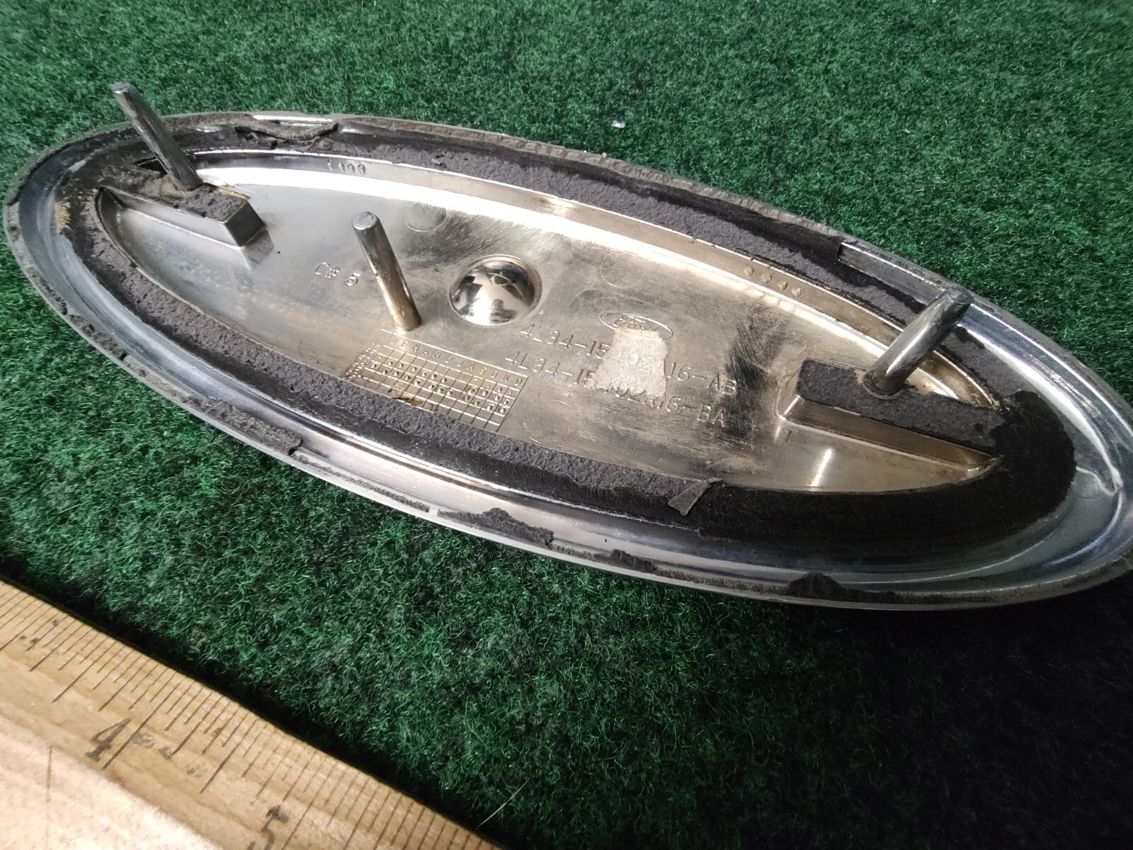 Ford Front Grille Emblem OEM 4L34-15402A16-AB 4L34-15402A16-BA Oval Badge 7S2