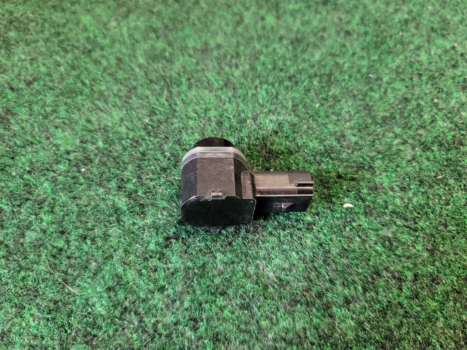 2011-2013 LINCOLN NAVIGATOR PARKING SENSOR 8A53-15K859-ABW OEM 9L8