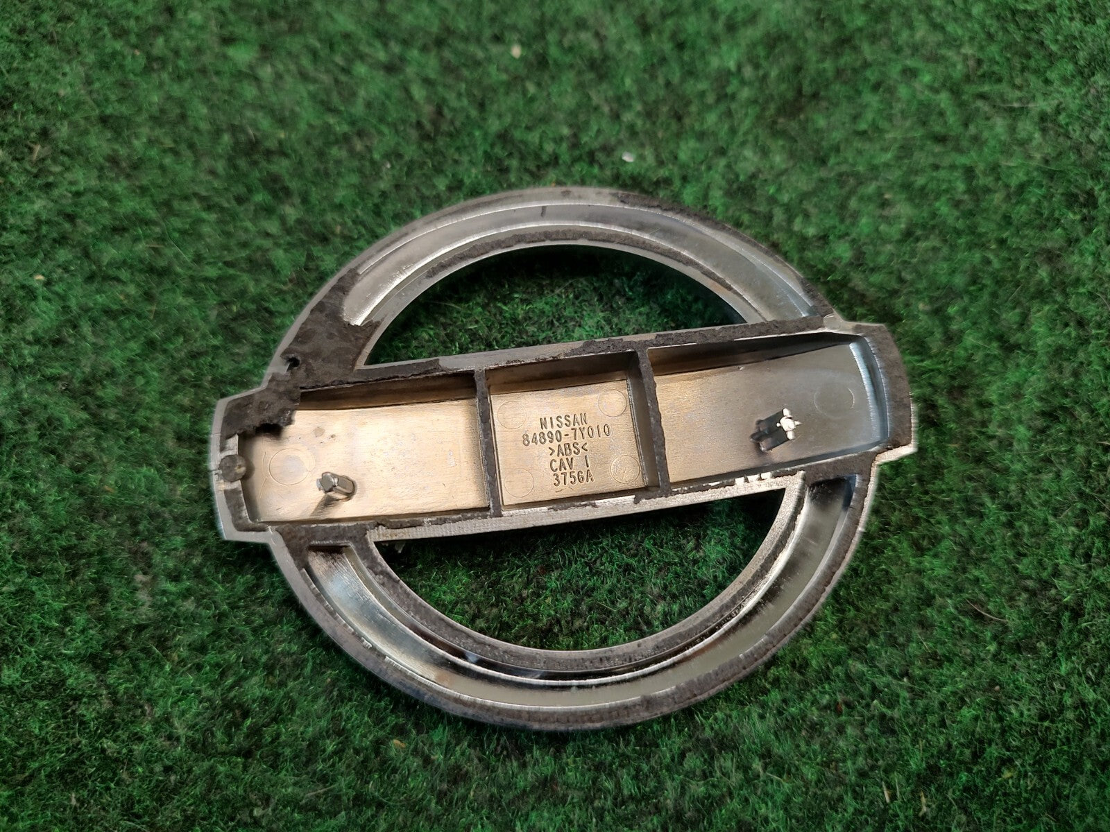 2004-2008 Nissan Maxima 84890-7Y010 Emblem Logo Symbol Badge Rear Chrome OEM 1S4