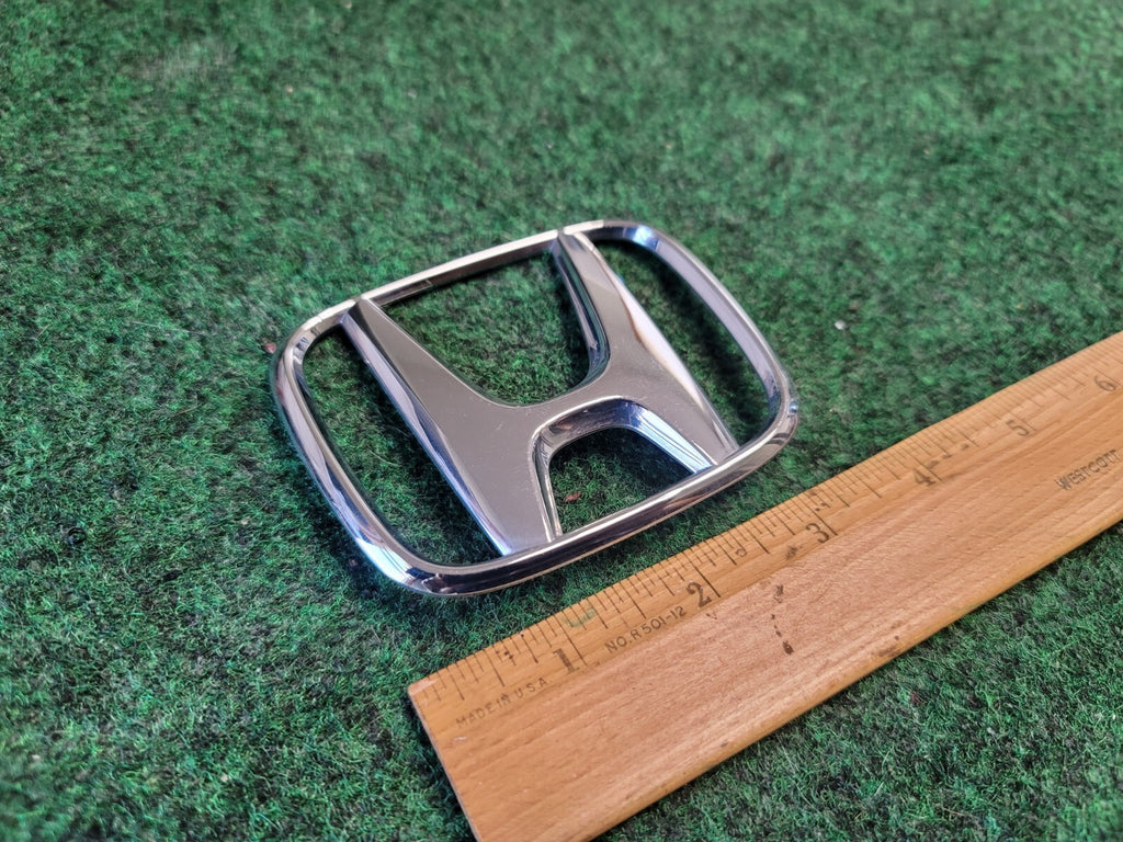 2003 - 2005 HONDA ACCORD SEDAN REAR TRUNK CENTER EMBLEM BADGE LOGO SYMBOL 1M6