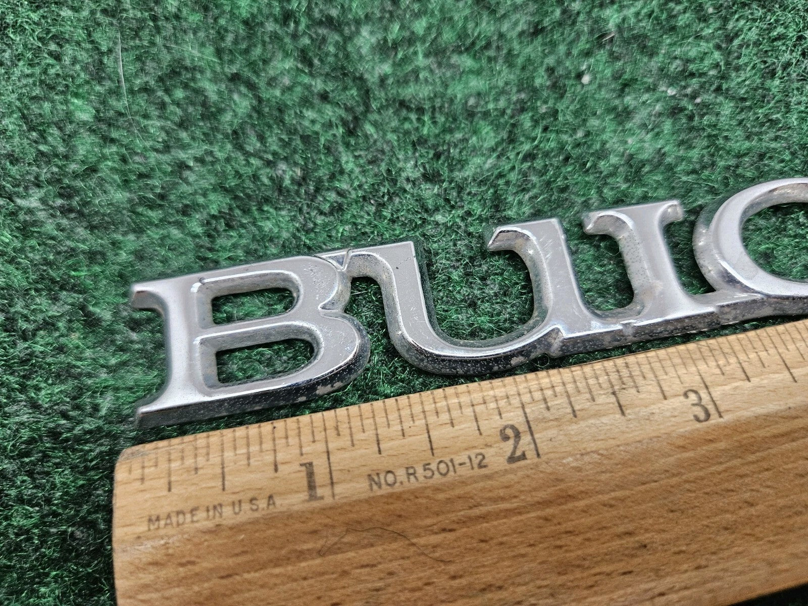 BUICK SIDE EMBLEM LOGO BADGE SYMBOL NAME PLATE BADGE CHROME GL2