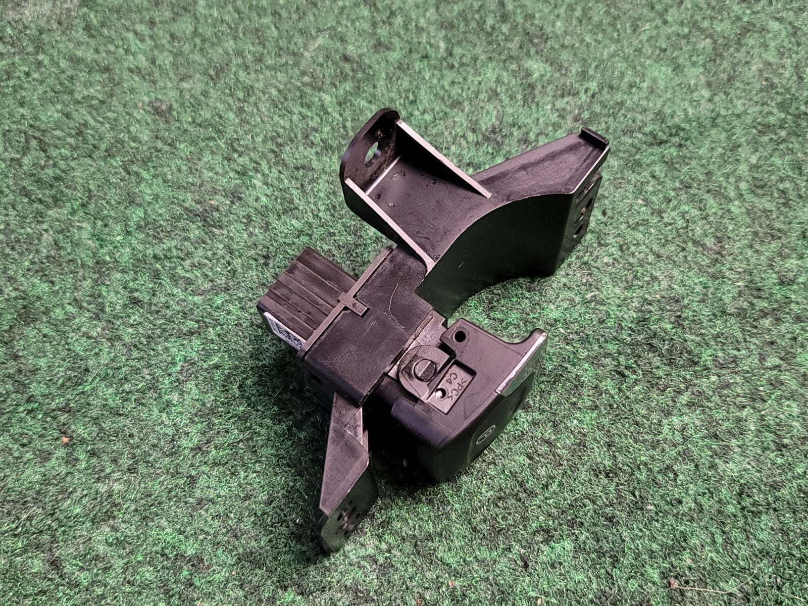 2015 2016 2017 Chrysler 200 Parking Brake Switch Button OEM P68159619AC 10L2