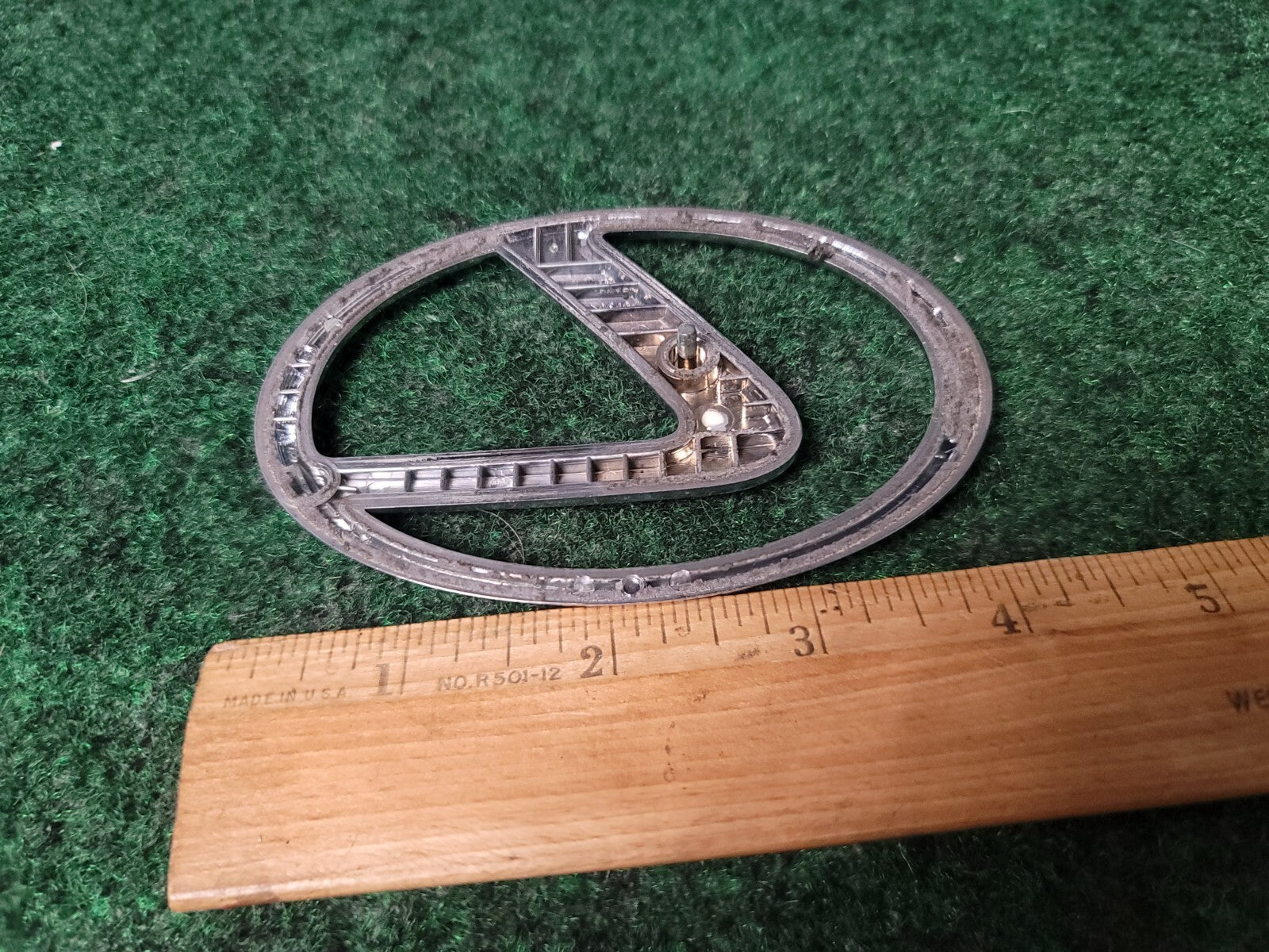 Lexus Rear Trunk Lid Emblem Badge Logo Chrome 2542 OEM Used 5S2