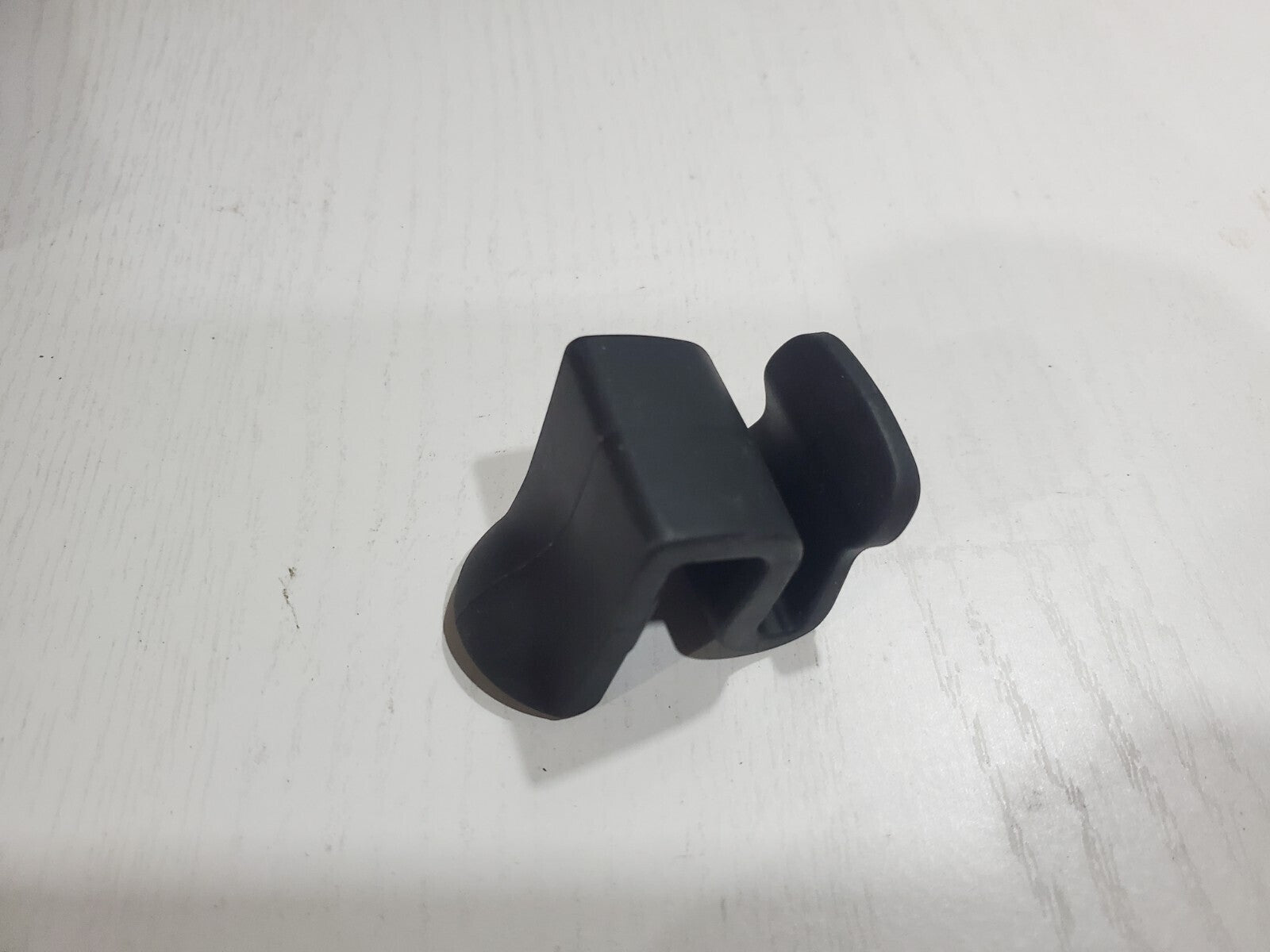 1 2017-2021 JEEP COMPASS TRUNK CARGO GROCERY MANAGEMENT BAG HOLDER HOOK OEM 6L4