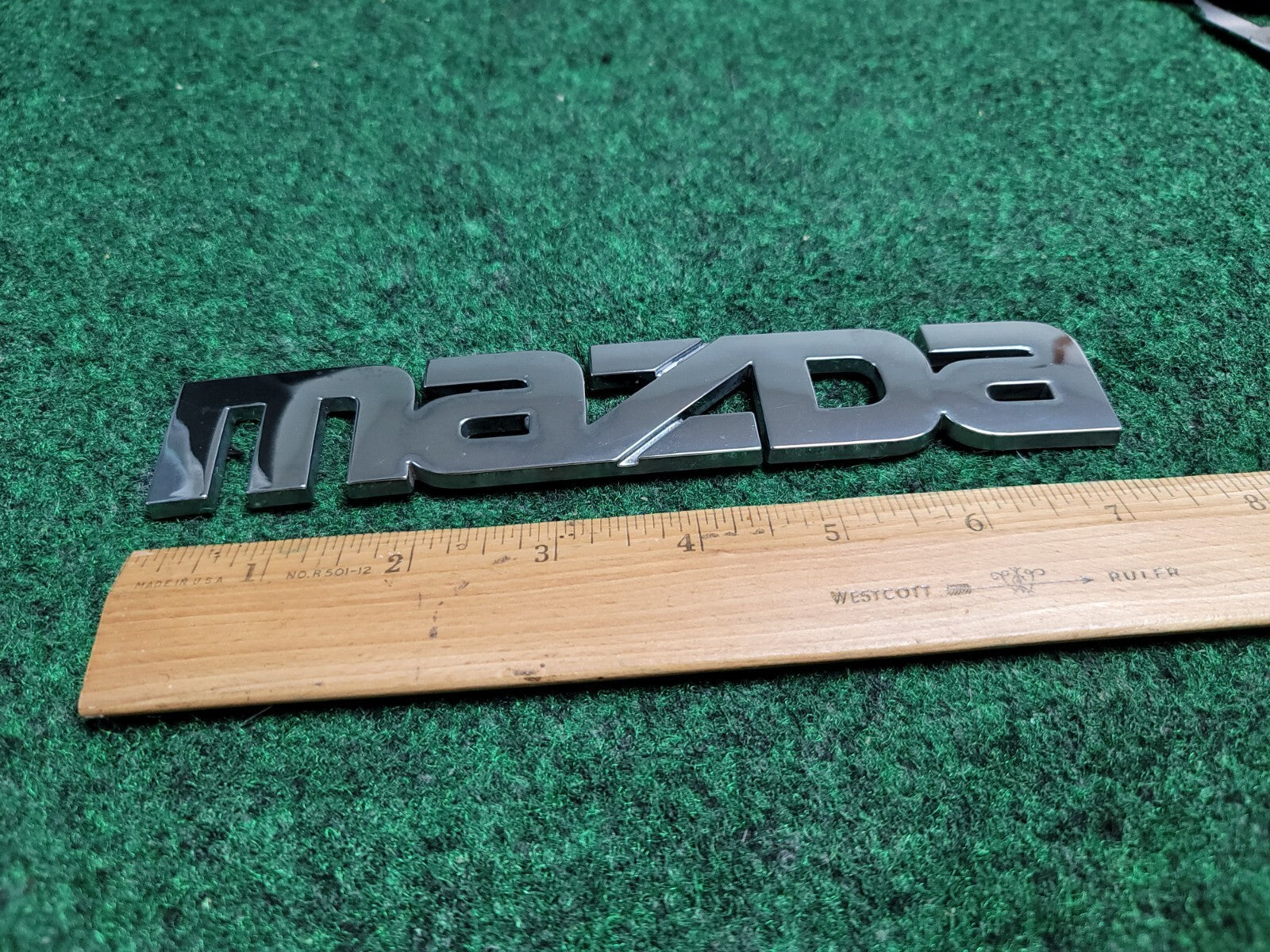2000-2006 Mazda MPV Rear Emblem Name Plate LC62-51710 2M5