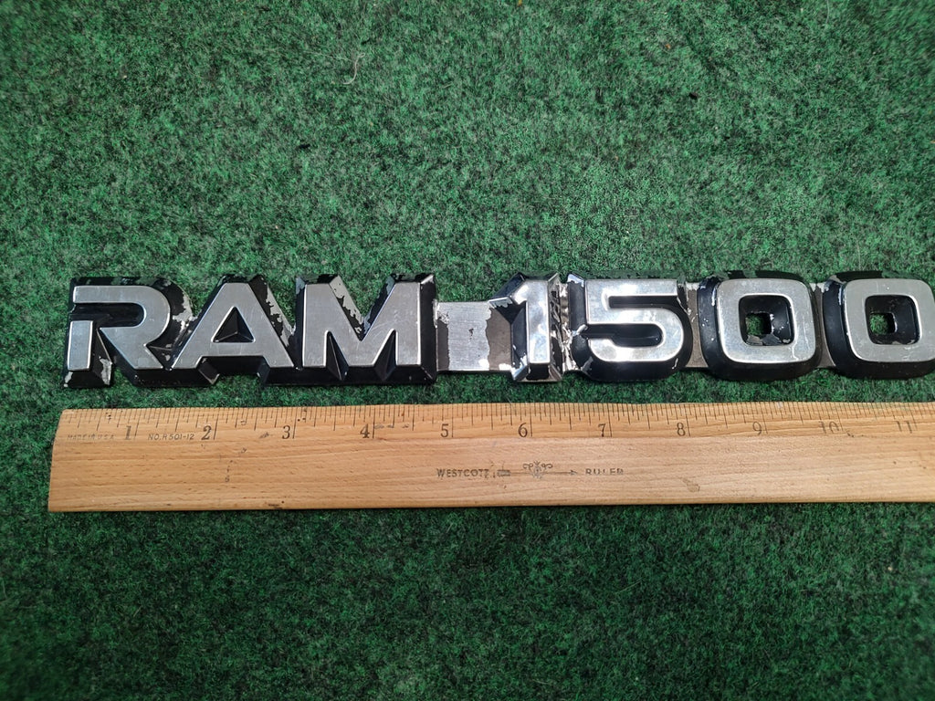1998 1999 2000 2003 Dodge Ram 1500 Door Emblem Nameplate Decal 55295310 1S8