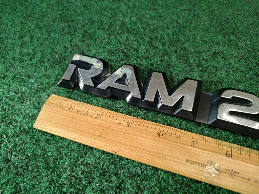 1994-2001 Dodge Ram 2500 Door Fender Nameplate Emblem 55295311 OEM 1S1
