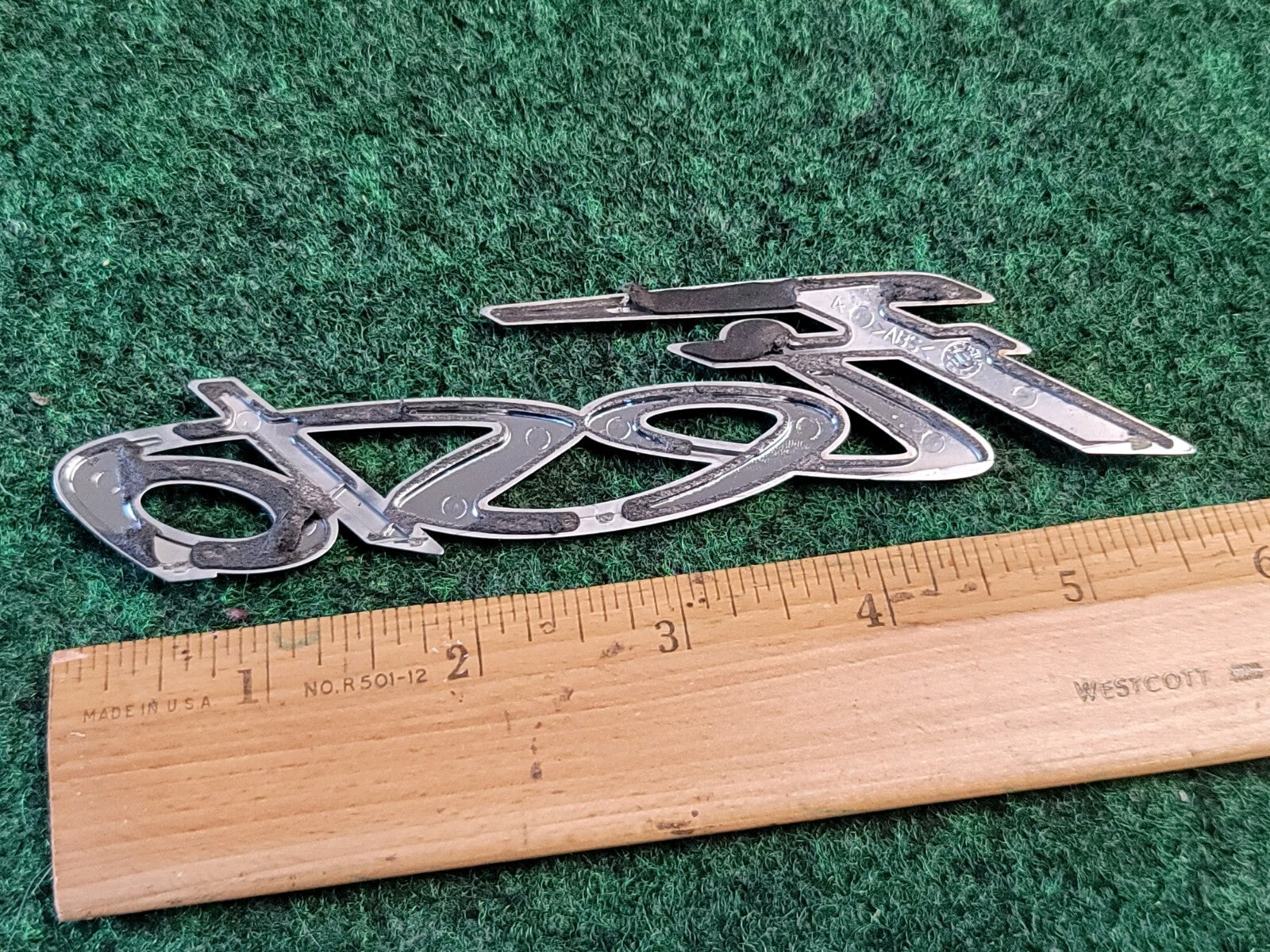 11 12 13 14 15 16 17 FORD FIESTA REAR LID CHROME EMBLEM LOGO BADGE USED OEM 1M6
