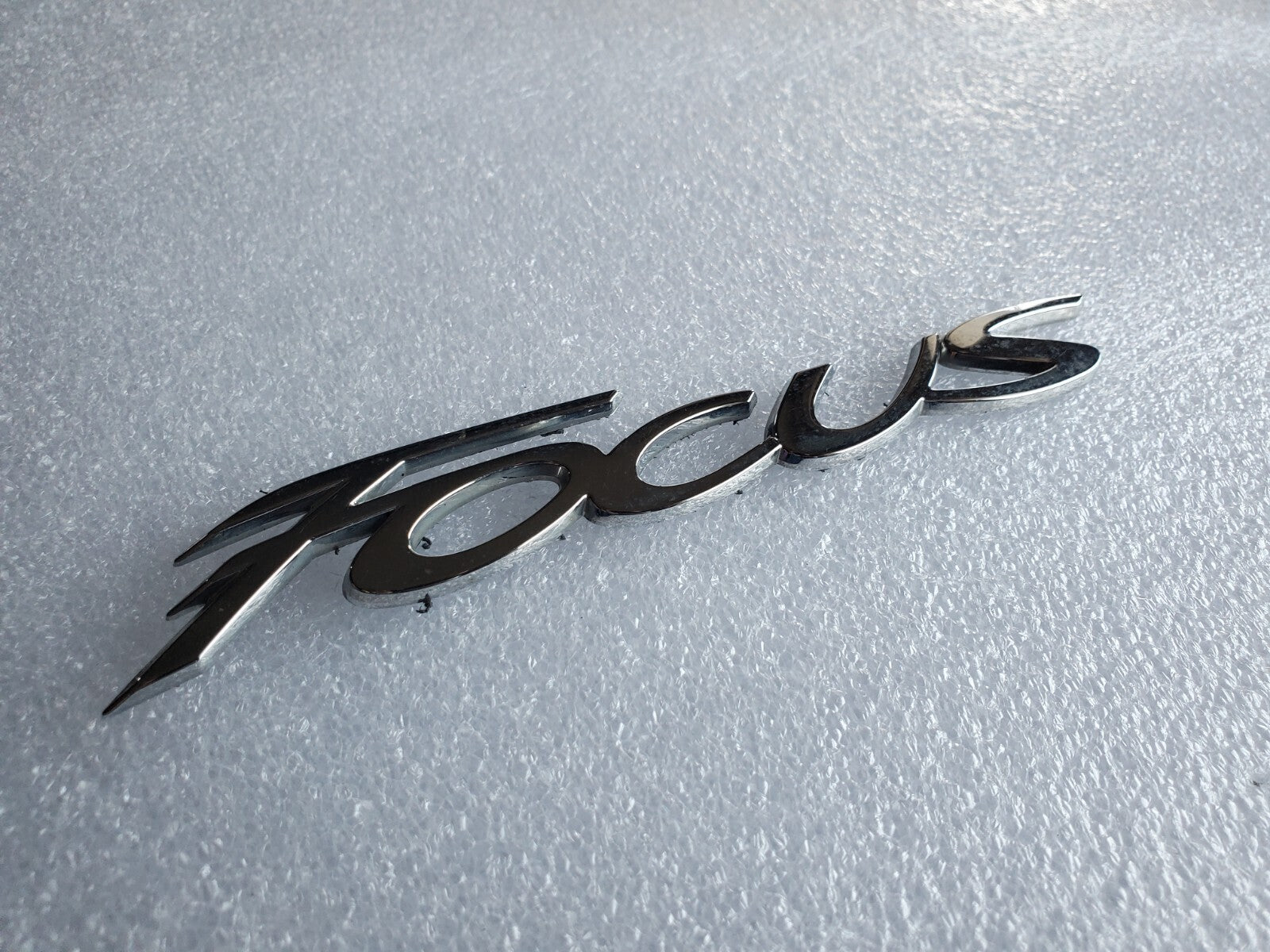 2013 - 2017 Ford Focus Rear Chrome NAMEPLATE Emblem OEM BM5Z-5842528-B 1L9