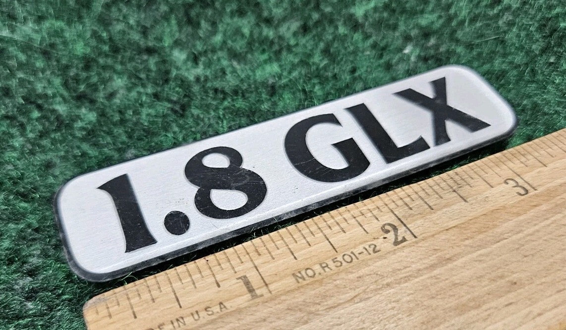 Suzuki Esteem Cultus Crescent 1.8 GLX emblem Badge Ornament Nameplate Rear GL3