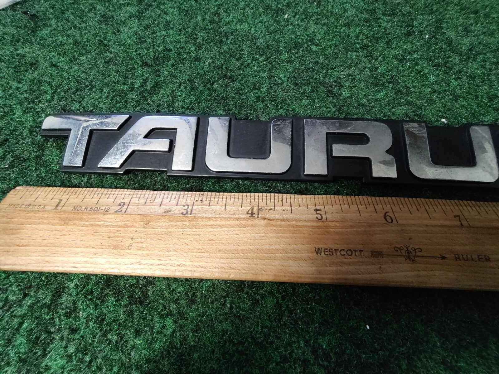 1989 1992 1993 1994 Ford Taurus Rear Nameplate Badge Emblem F2DB-5443550-BA 3S1