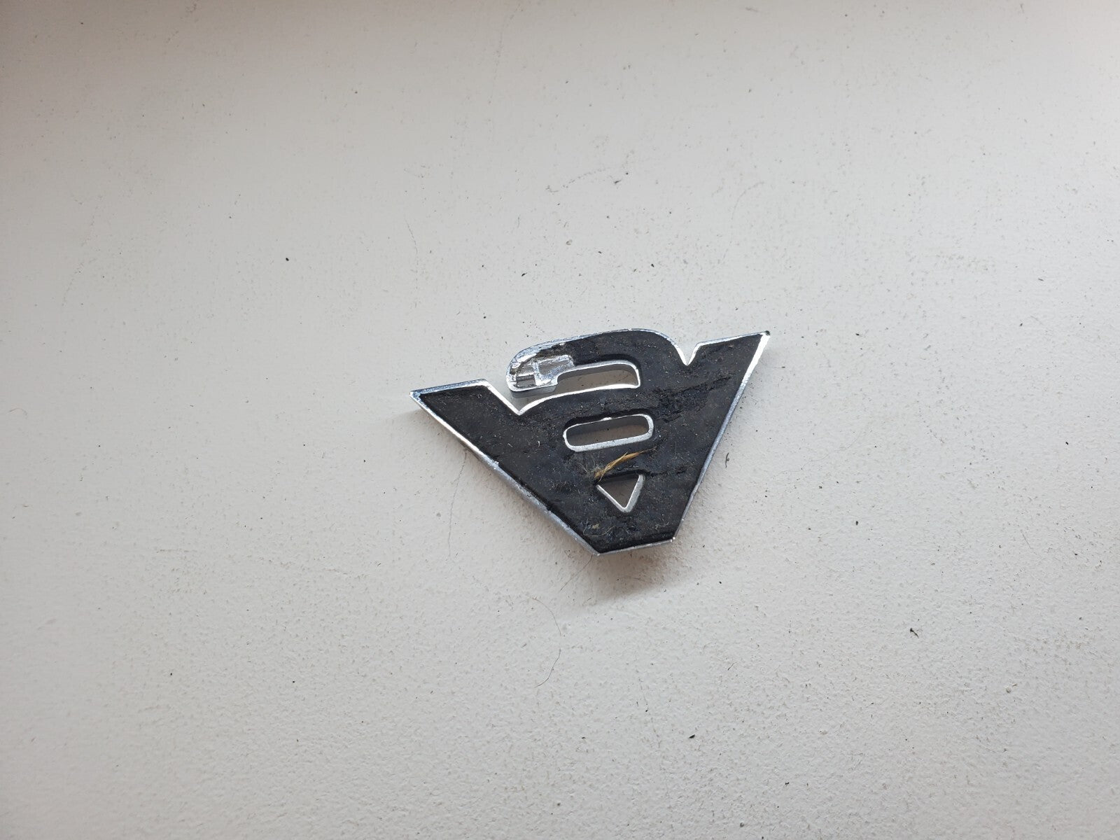 2001-2007 Ford Escape V6 Emblem Logo Letters Badge Side Body Fender (1 pc) 5L1