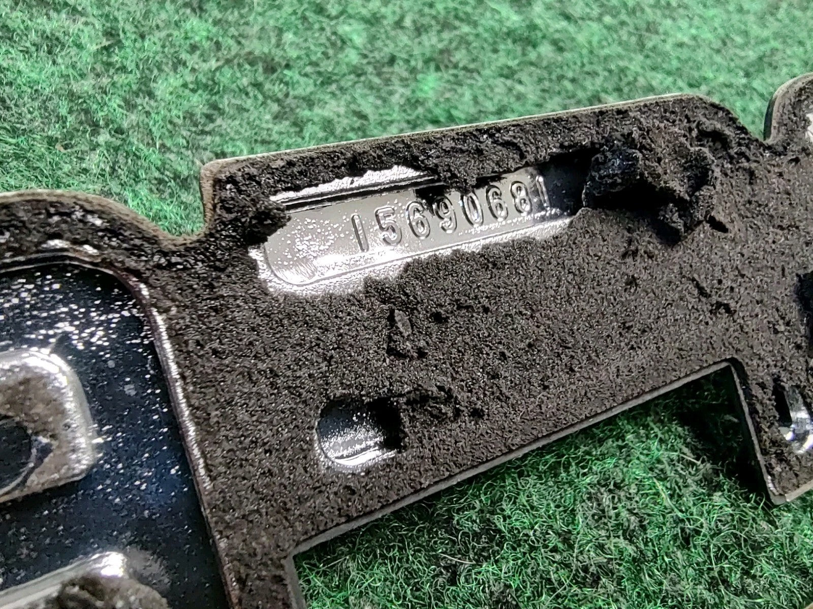 1995-2005 GMC Safari Rear Door Emblem Badge Logo Nameplate Name 15690681 2S2