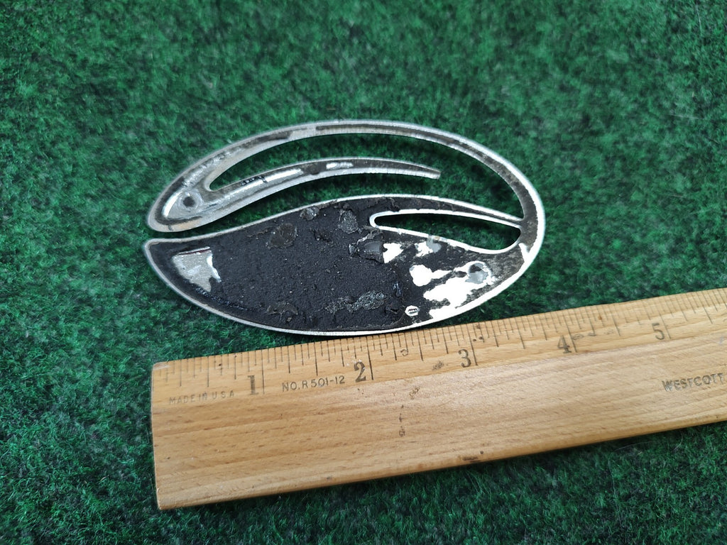 97 98 99 00 01 02 03 CHEVROLET MALIBU REAR LID EMBLEM LOGO BADGE SIGN USED 4S1