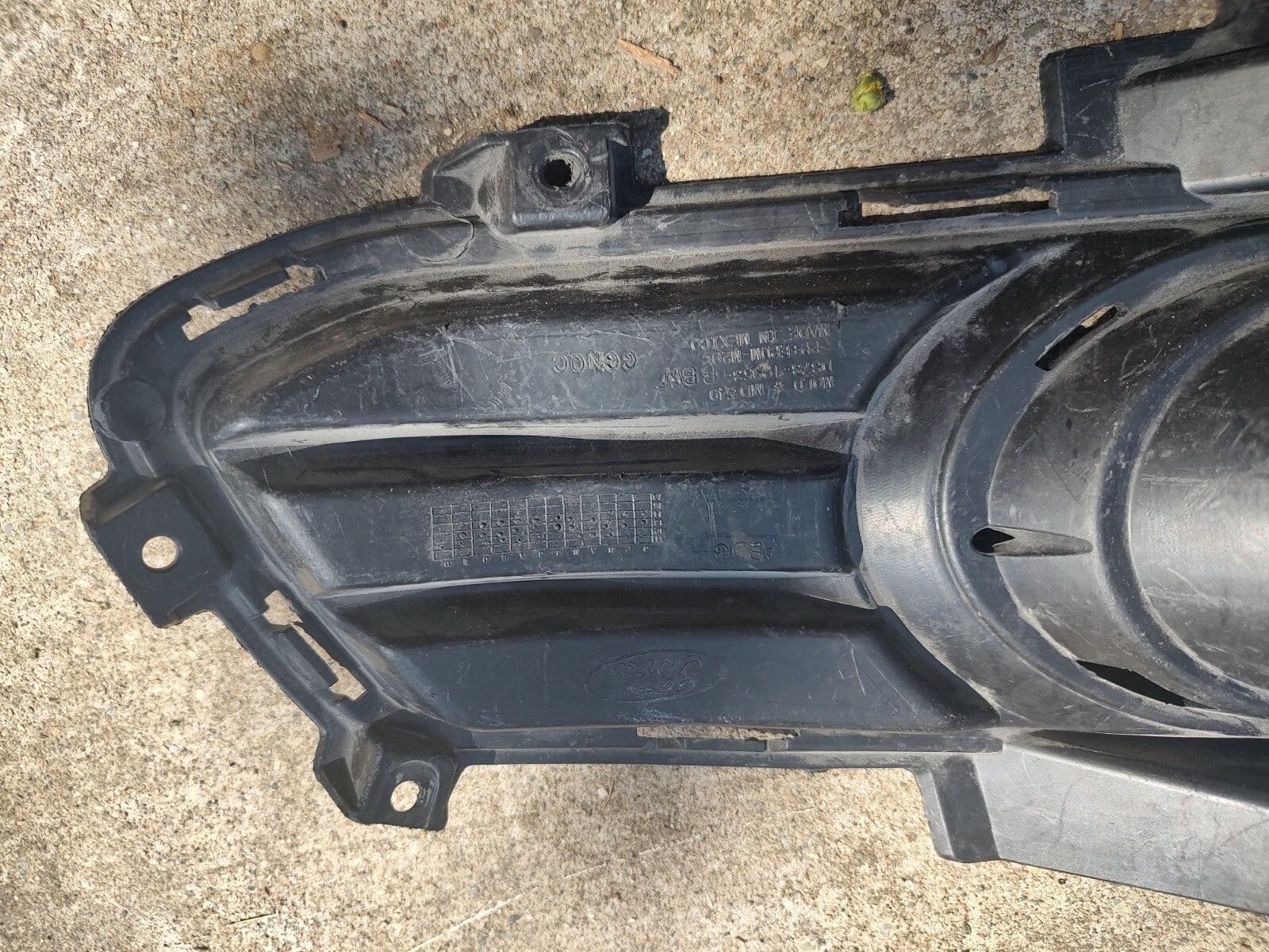 2013 2014 2015 2016 Ford Fusion Left Front Bumper Fog Lamp Grille Bezel OEM JT1