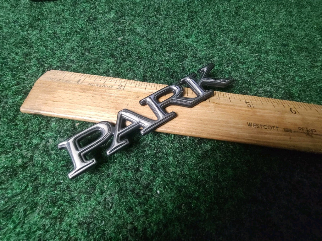 1998-2004 BUICK PARK AVENUE SIDE EMBLEM LOGO BADGE SYMBOL LETTERs OEM 7S3