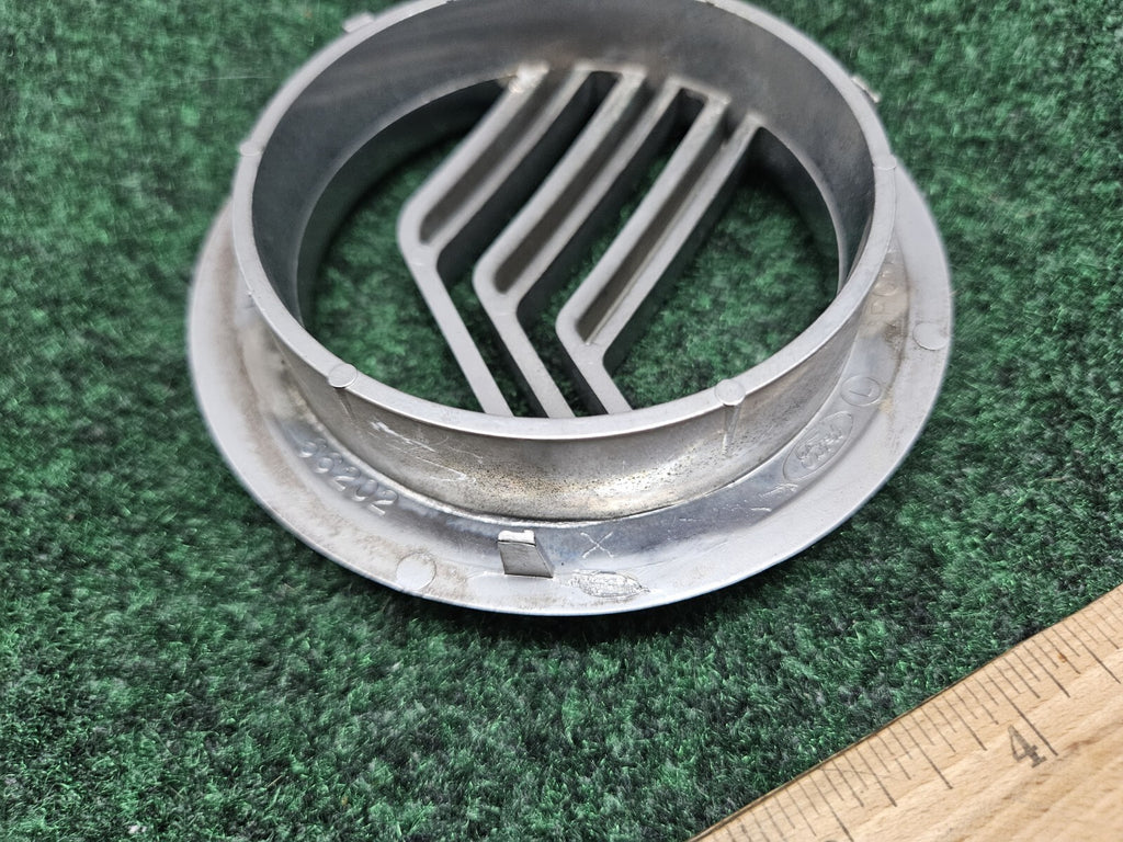 2002-05 Mercury Mountaineer Front Grille Emblem OEM Motorcraft 3l24-8B262-AA GL2