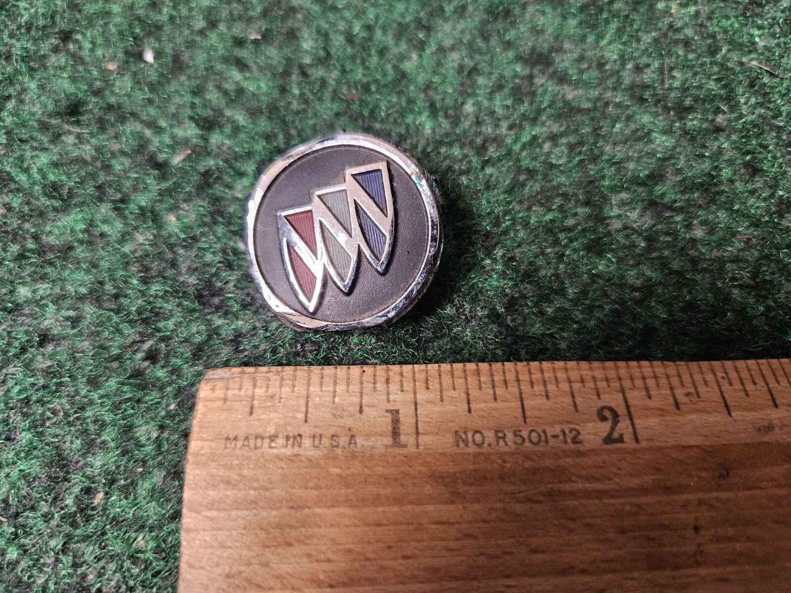 Buick OEM Steering Wheel Horn Pad Emblem Badge Logo Nameplate Name 3M4