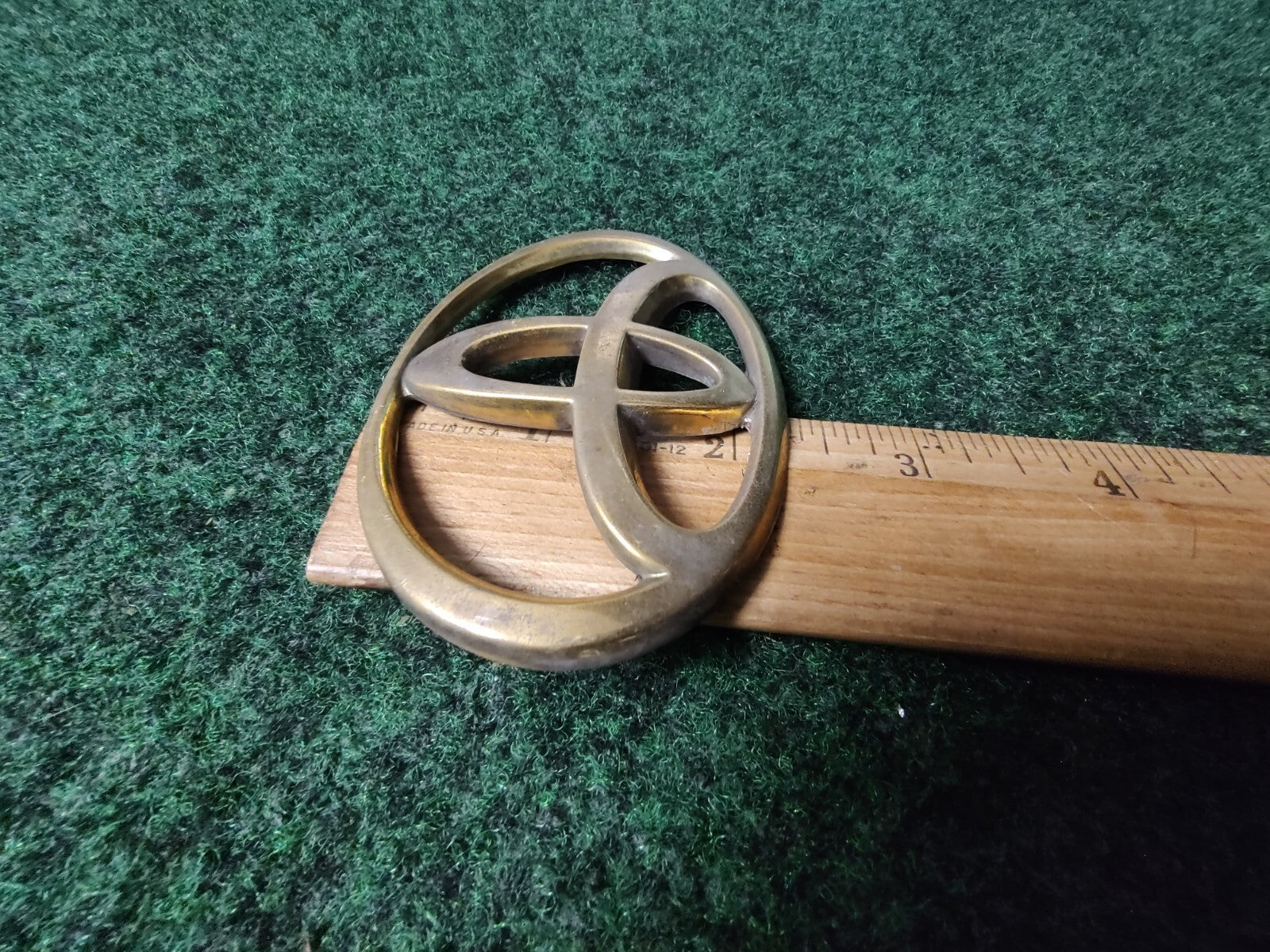 Toyota Emblem Logo Symbol Name Plate Unknown Model 770-5100 5S4