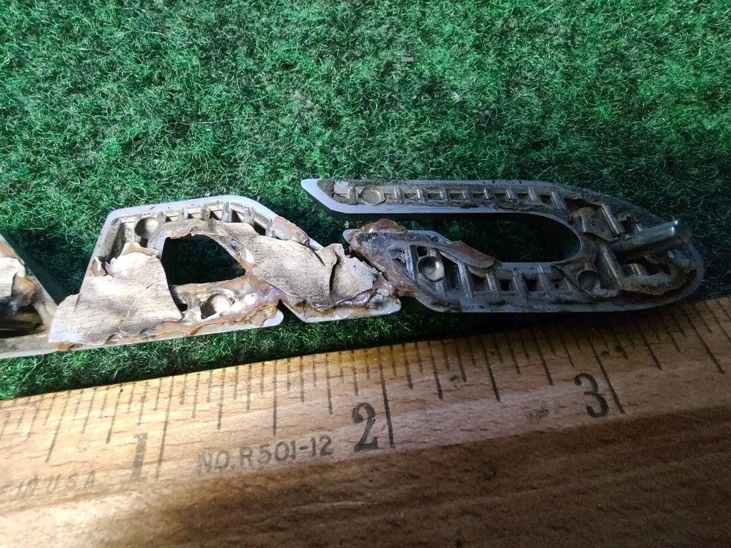 04 05 06 MITSUBISHI GALANT REAR CHROME EMBLEM BADGE SYMBOL LOGO USED OEM 3S5