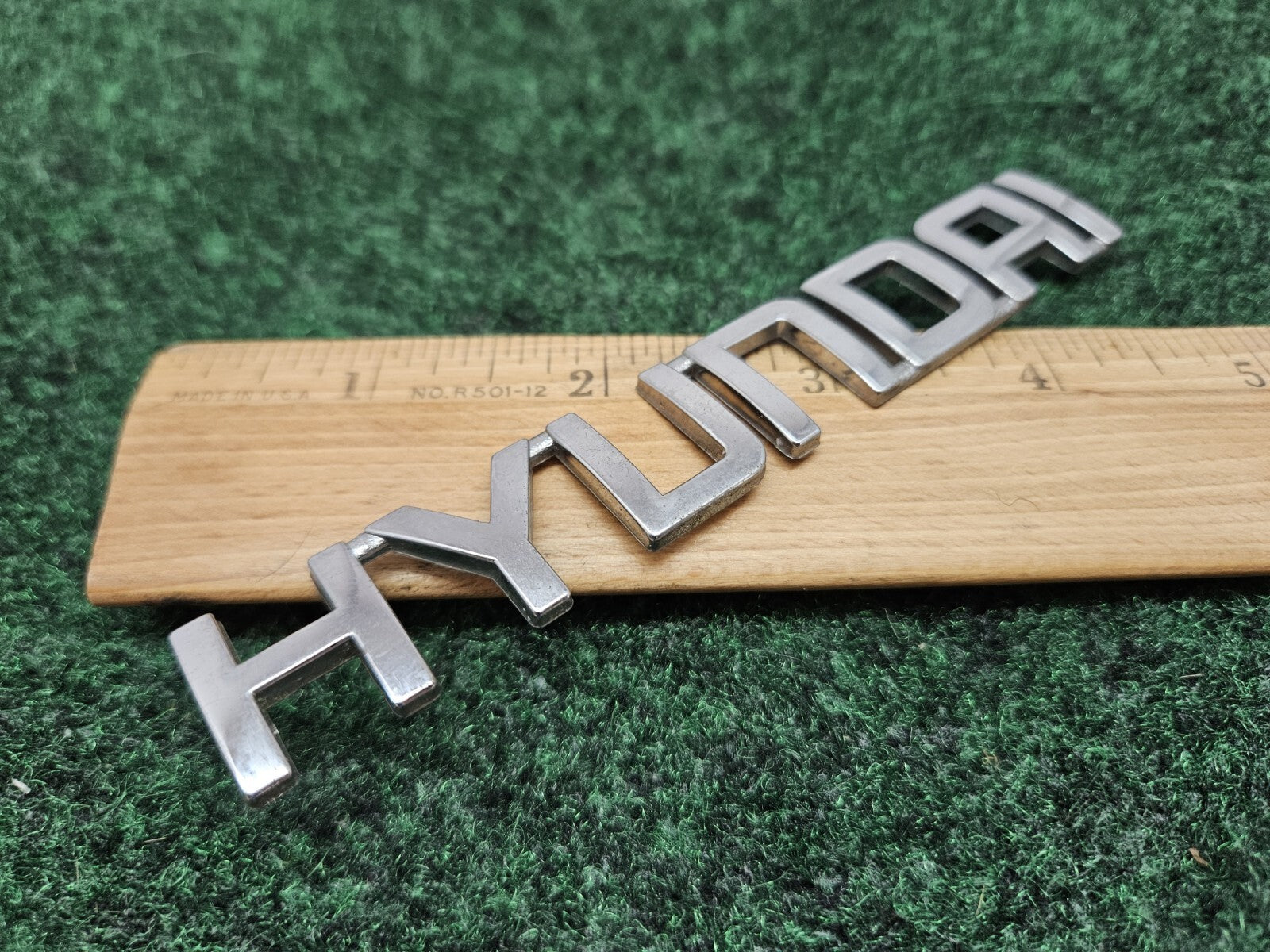 HYUNDAI REAR TRUNK LID CHROME EMBLEM LOGO Badge Name Plate Nameplate OEM 2S6