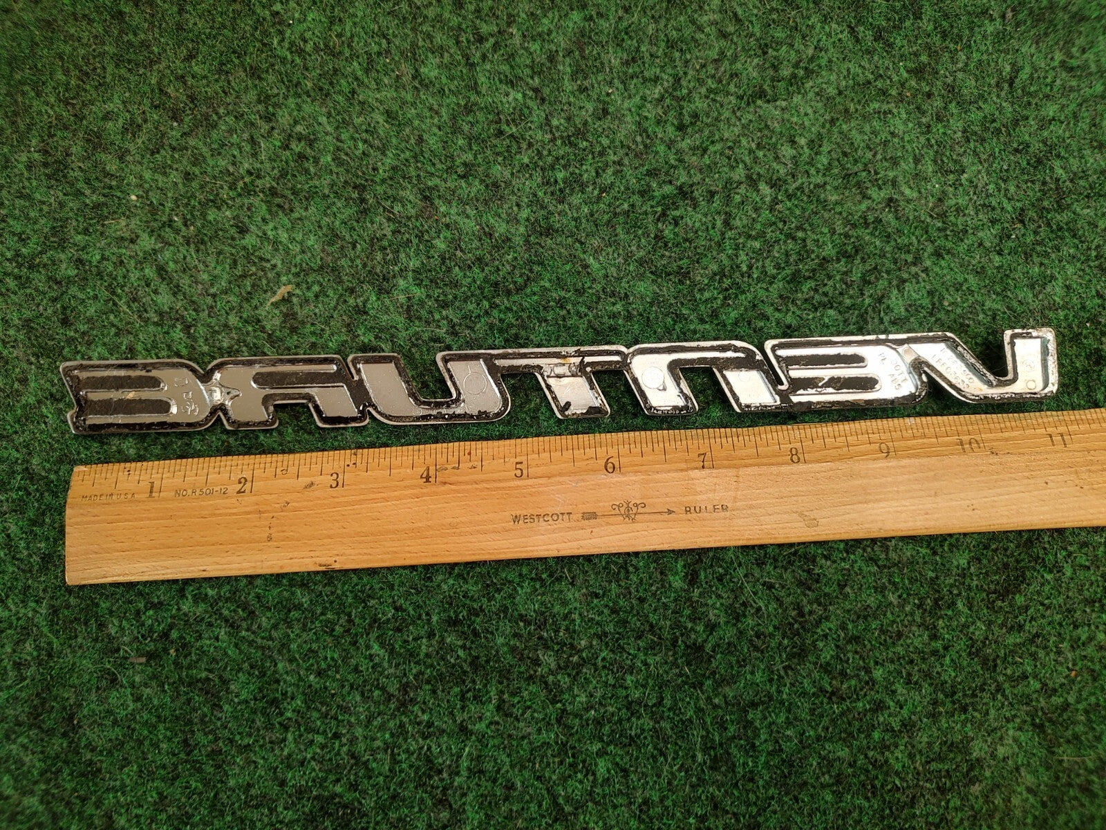 1997-2005 CHEVROLET VENTURE REAR EMBLEM BADGE LOGO CHROME OEM 2S6