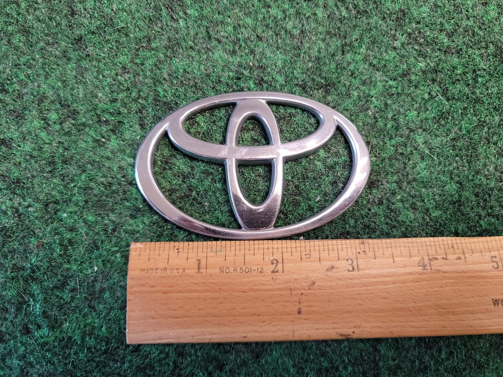 Toyota 1999-2003 Solara Chrome Rear Trunk Emblem Badge Logo Name 75441-06020 2M3