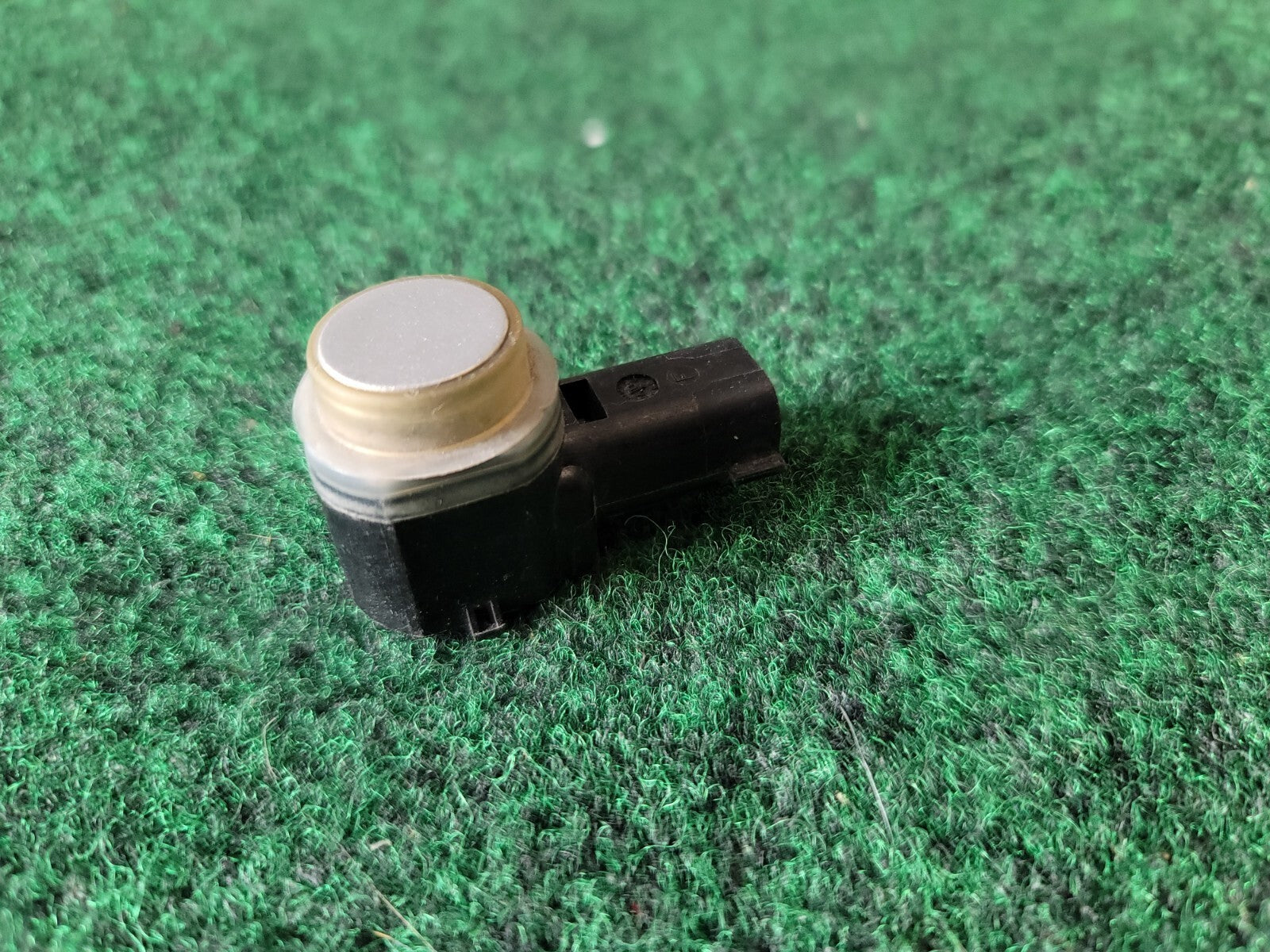 2011-2013 Lincoln Navigator Parking Sensor 8A53-15K859-ABW OEM 10L1