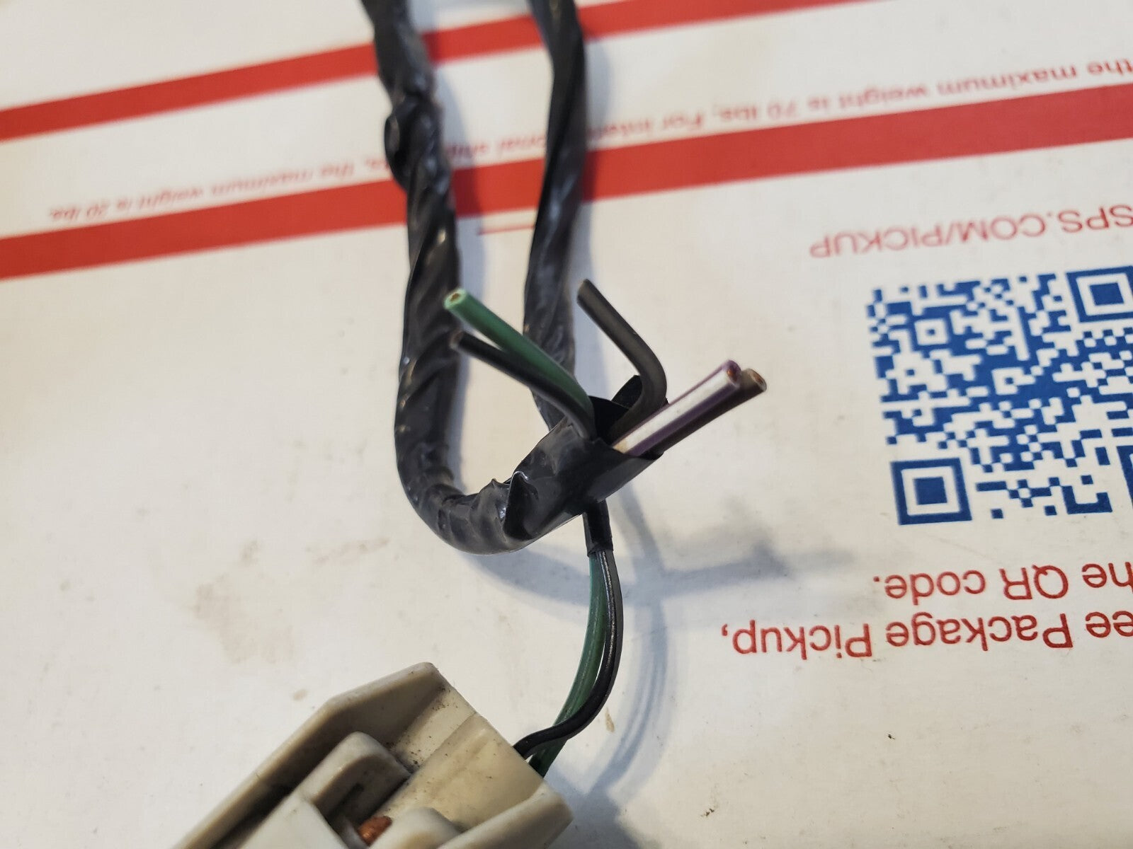 Unkown Make / Model Taillight Wiring Pigtail  3L9